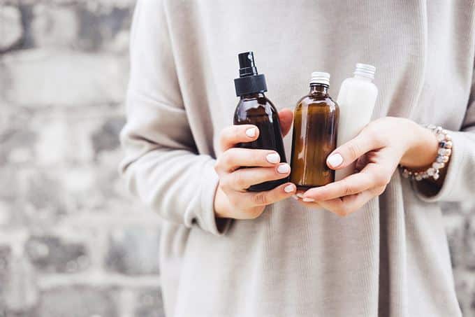 woman using different oil brands