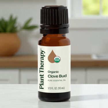 organic clove bud essential oil